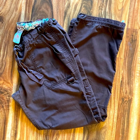 Koi Lindsey Cargo Scrub Pant Size Medium